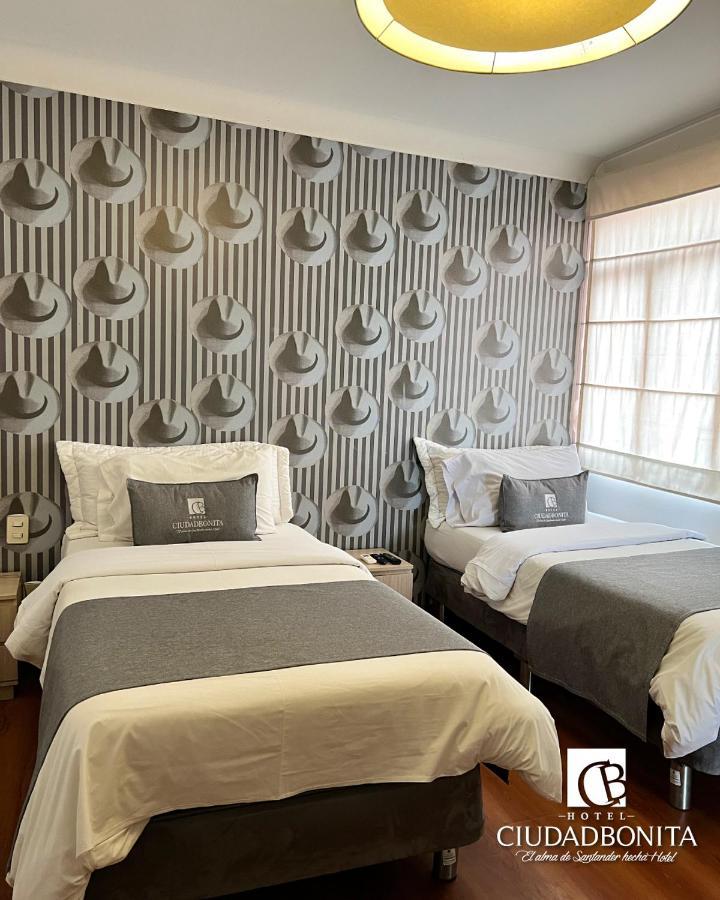 בוקארמנגה Hotel Ciudad Bonita מראה חיצוני תמונה